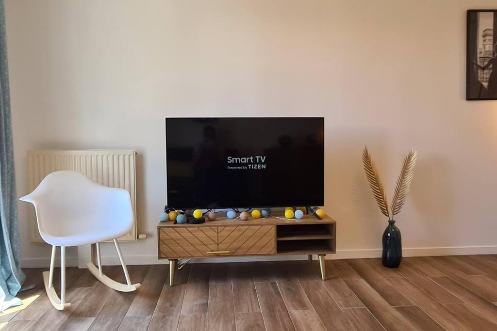 Appt 80M², 13 P, Disneyland, Fibre, 2 Parkings Chessy  Exterior photo